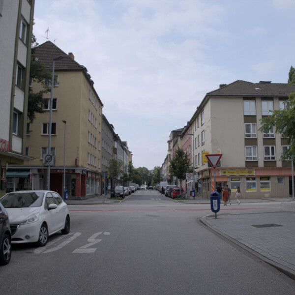 Ansicht der Schalker Straße an der Ecke Grillostraße in Richtung Schalker Markt.